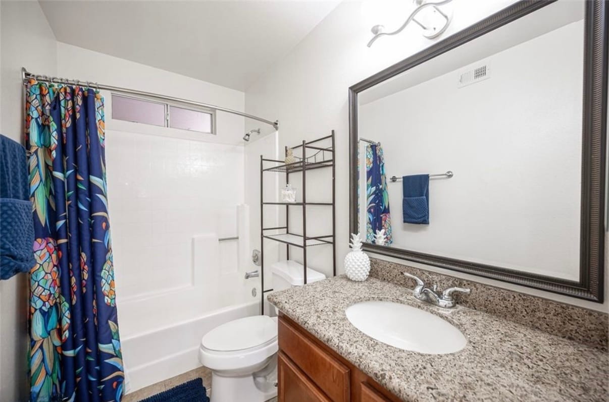 Building Photo - 2110 Sealion Dr