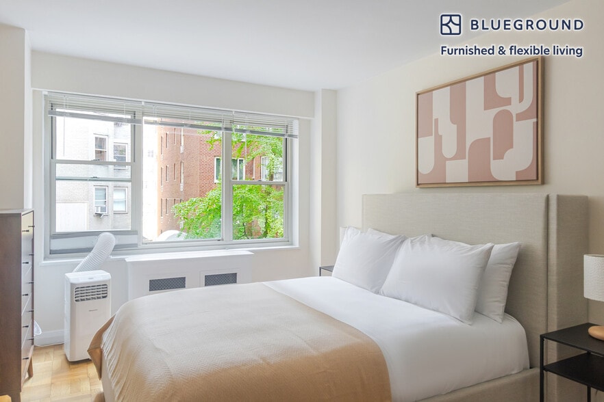 Building Photo - 30 Park Ave