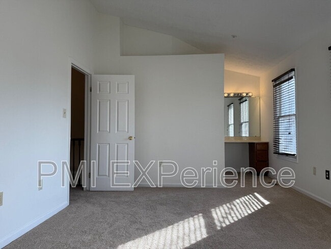 Building Photo - 12740 Wedgedale Ct