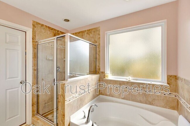 Building Photo - 113 Swiftwater Way