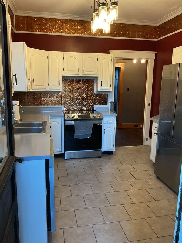 Building Photo - 1914 Hopkins Ave