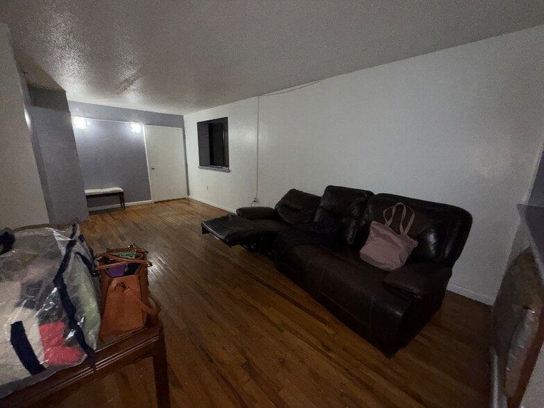 Building Photo - 951 Hoe Ave