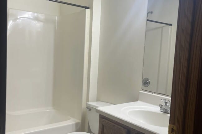 Building Photo - 726 N 25th St