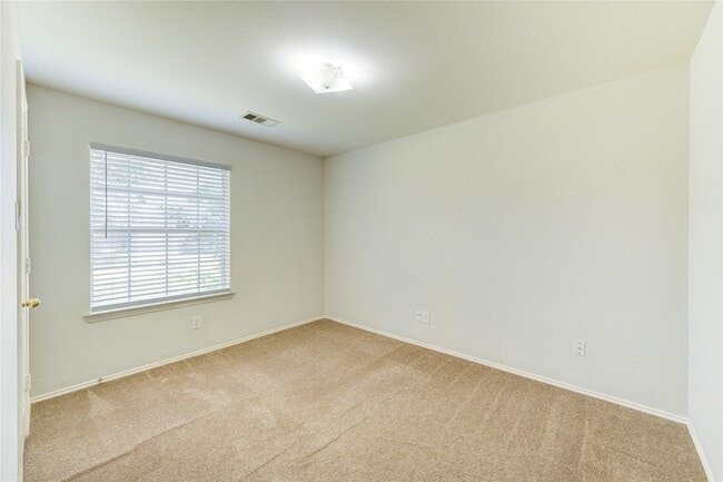 Building Photo - 19814 Lindenfield Pl