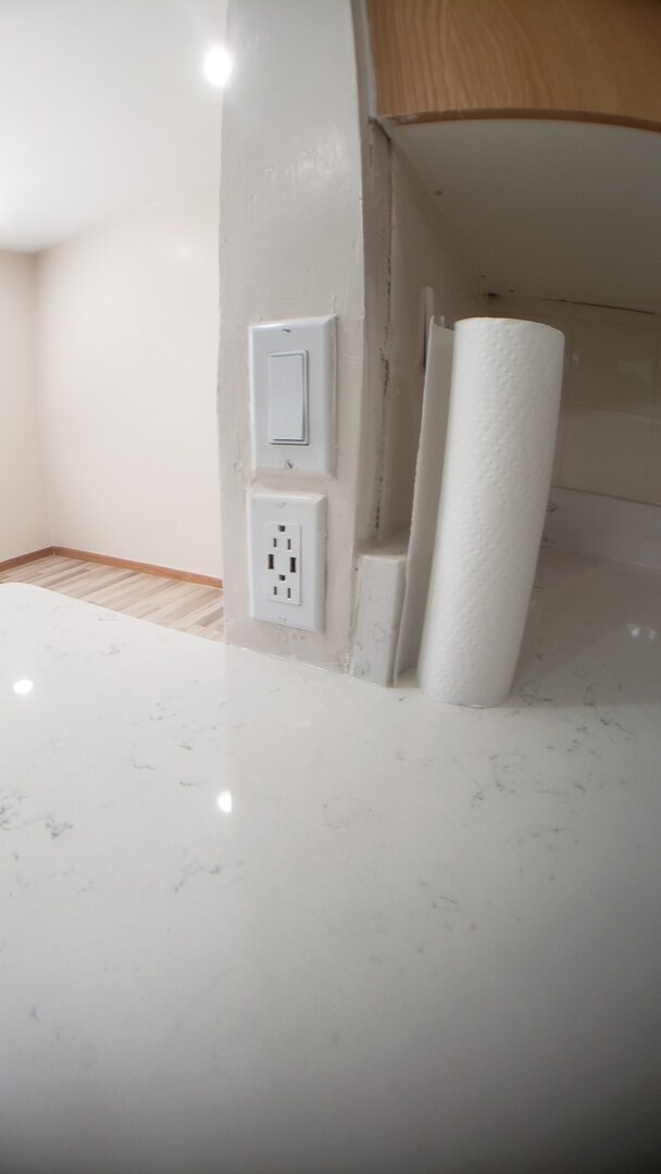 Building Photo - 1130 Dunlop Ave