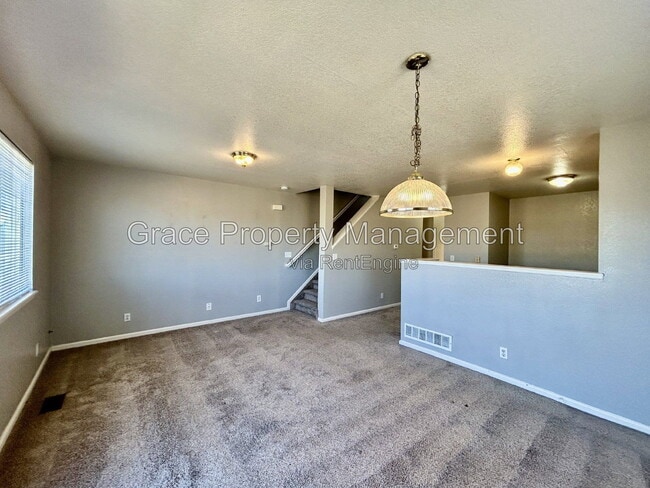 Building Photo - 424 W 91st Cir