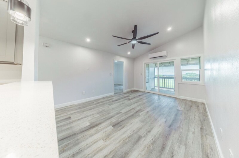 Building Photo - 71 Waiaka Ln