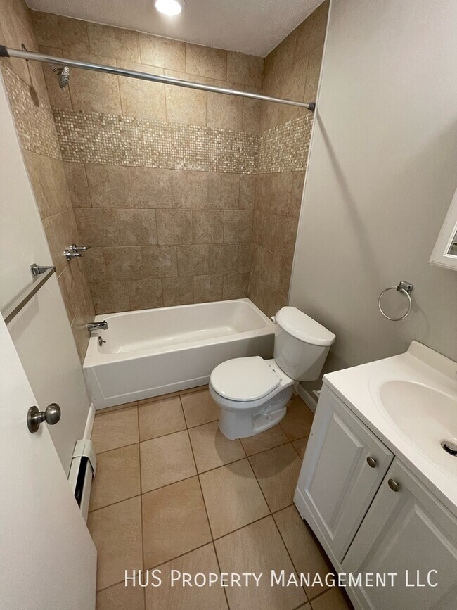 1 Bedroom Apartment with Heat/HW Included 145 Archambault Ave