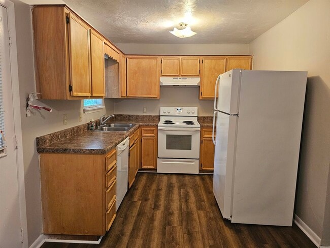 Building Photo - 2985 Woodrich Dr