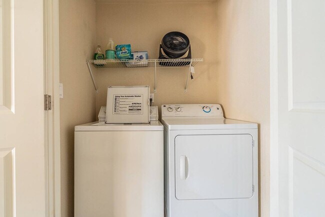 Building Photo - 11501 Stone Ave N