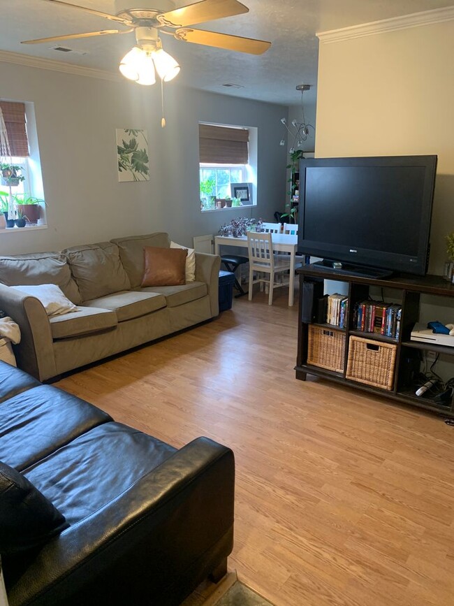 Building Photo - Beautiful Condo Near BYU and Provo Rec Center