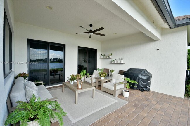 Building Photo - 4221 SW 178th Ave