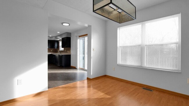 Building Photo - 1602 Covina Dr
