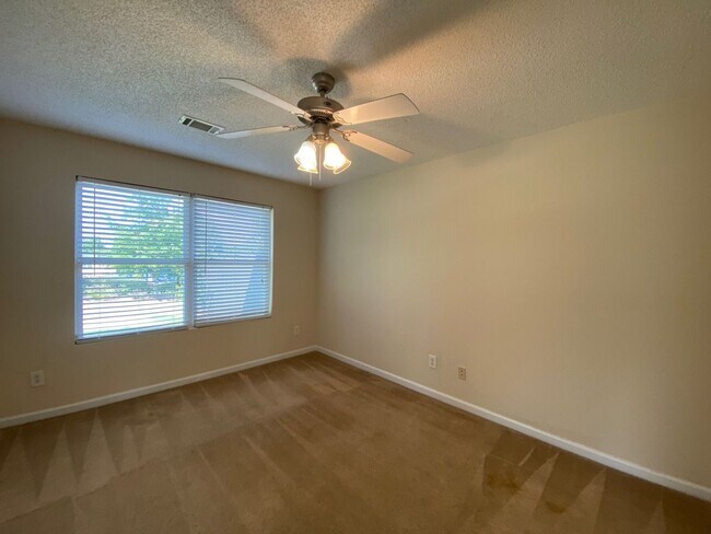 Building Photo - PRE-LEASING FOR AUGUST 2025!  1/2 OFF SECU...