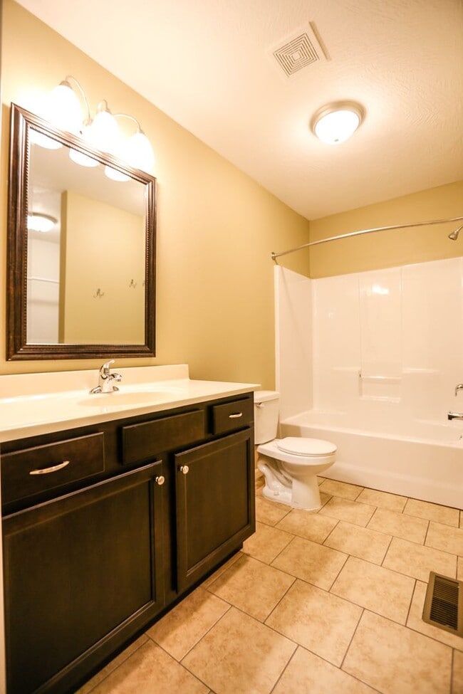 Building Photo - *--Walking Distance to MSU 4 bed 2.5 bath home and office with huge yard in the Phelps Grove Neig...