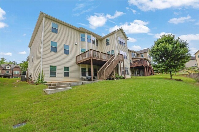 Building Photo - 4425 Holton Ave
