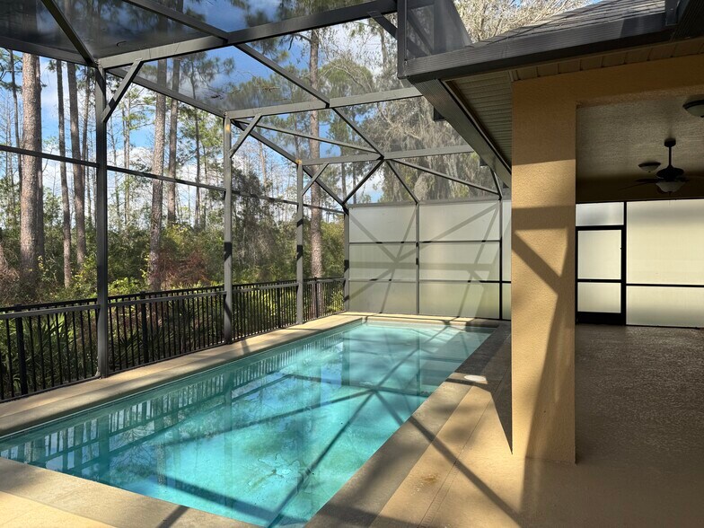 Building Photo - 7530 Colbury Ave