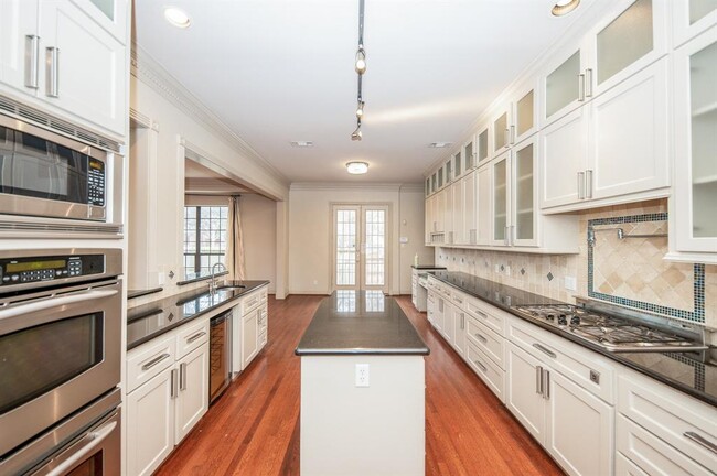 Building Photo - 3515 Durness Way