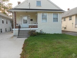 Building Photo - Cozy  2 Bedroom Home off Poplar Level