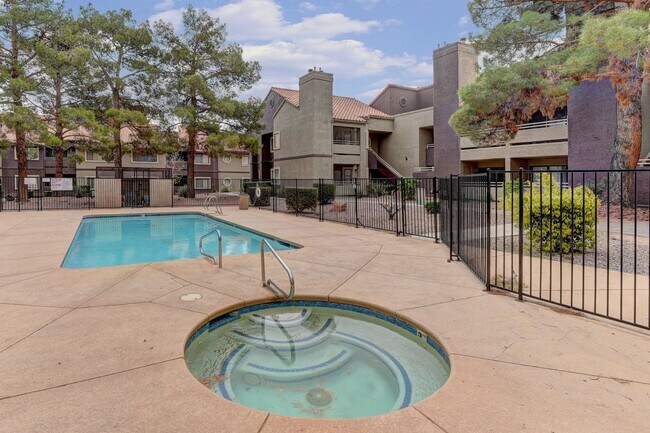 Building Photo - 5056 S Rainbow Blvd