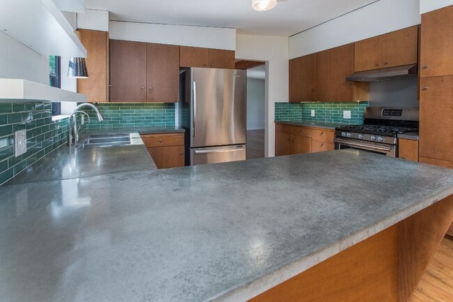 Building Photo - 2822 N Tartan Pl