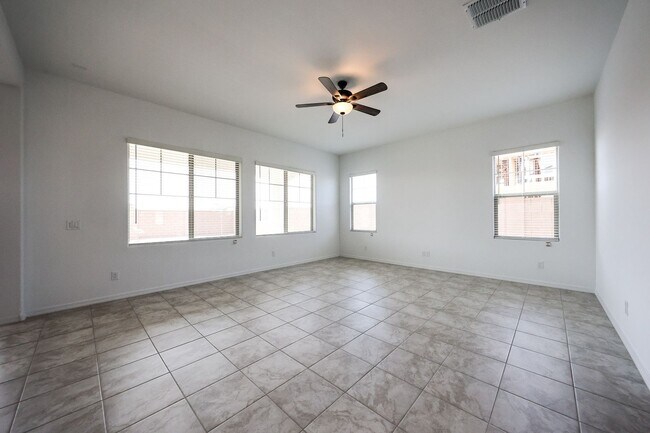 Building Photo - 3 Bedroom + Den and Loft in Aloravita Community