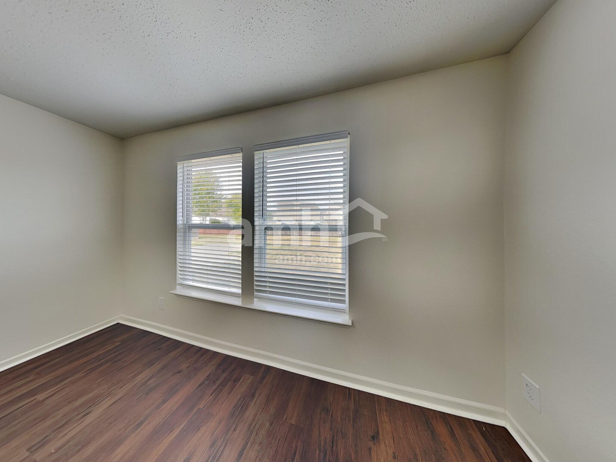 Building Photo - 5624 Grassy Bank Dr