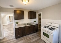 Building Photo - 811 Park St SW