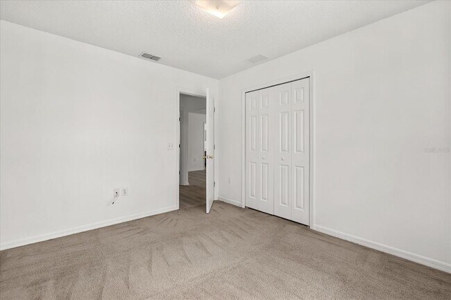 Building Photo - 521 Bromley Ct