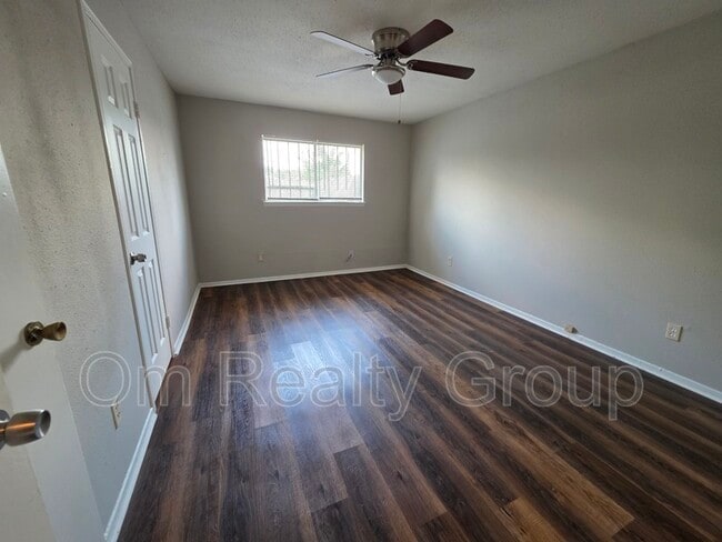 Building Photo - 12724 Shannon Hills Dr