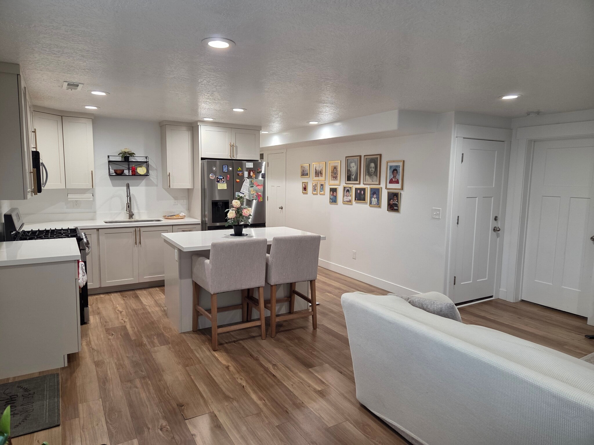 Building Photo - 7046 N Silver Creek Way