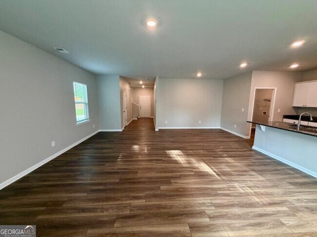 Building Photo - 3128 Baylor Cir