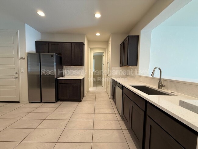 Building Photo - 8755 W Solano Dr