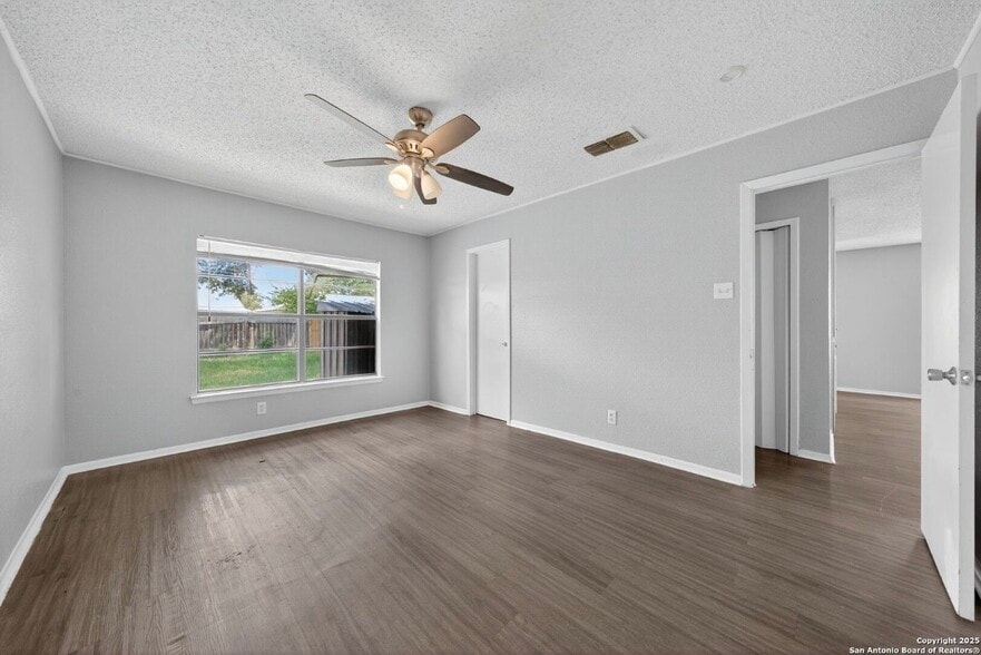 Building Photo - 4883 Aspen Wood Dr,