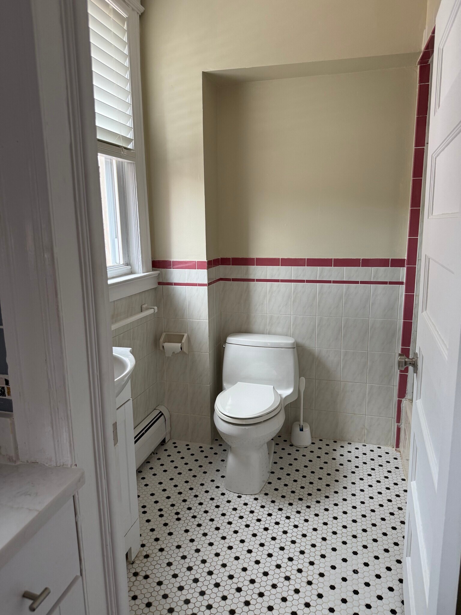 Building Photo - 353 Millburn Ave