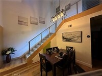 Building Photo - 2217 Vanderbilt Ln