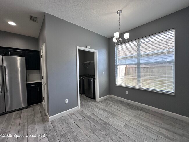 Building Photo - 4009 Knight Ave