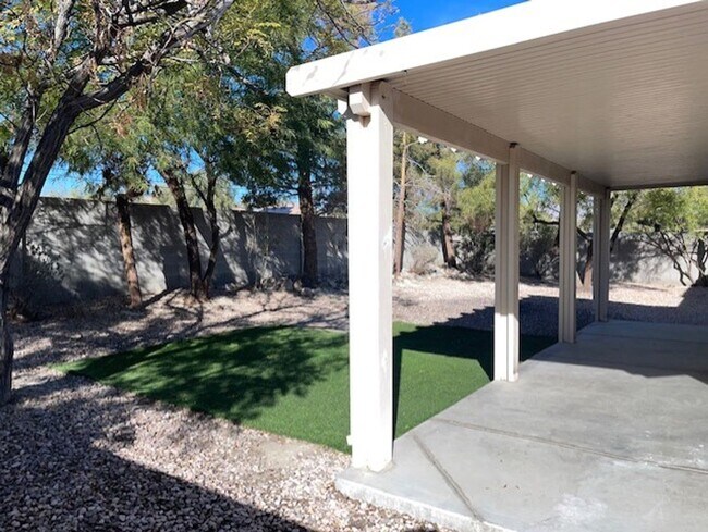 Building Photo - 5227 Joshua Jose St