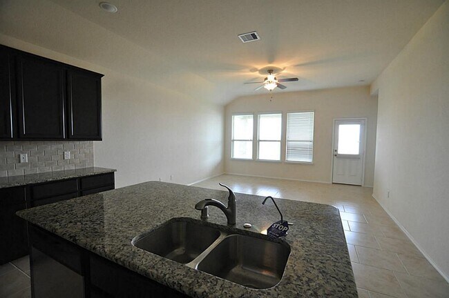 Building Photo - 23607 Legano Dr