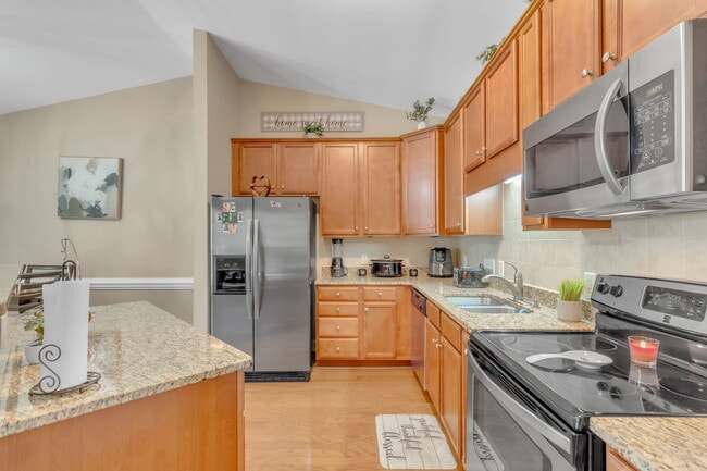 Building Photo - 124 Gallery Dr