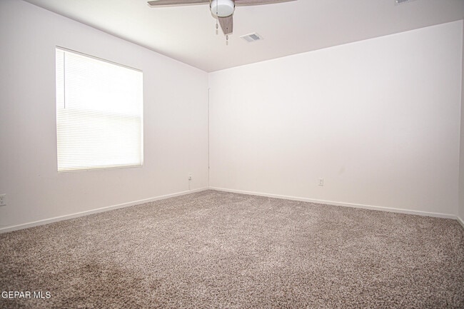 Building Photo - 13106 Cleethorpes St