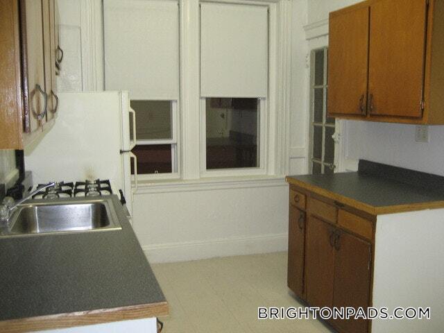 Building Photo - 119 Sutherland Rd
