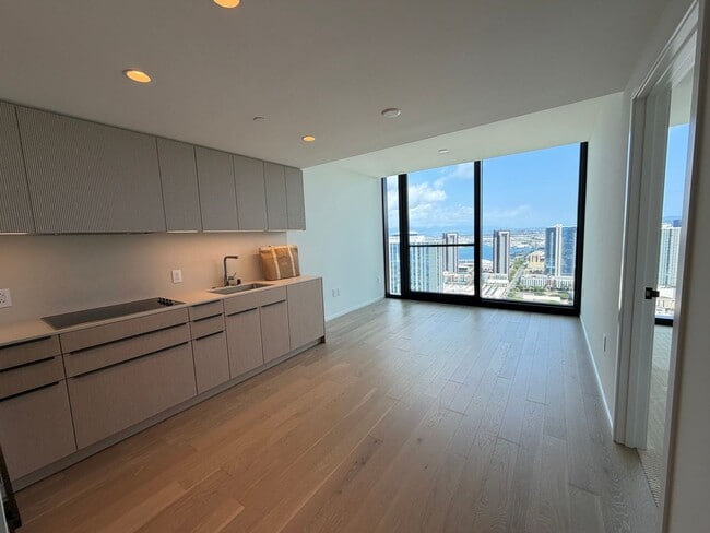 Building Photo - $4200, 1BR/1BA/1PKG Secured, The Park @Ward Village, Luxury Living