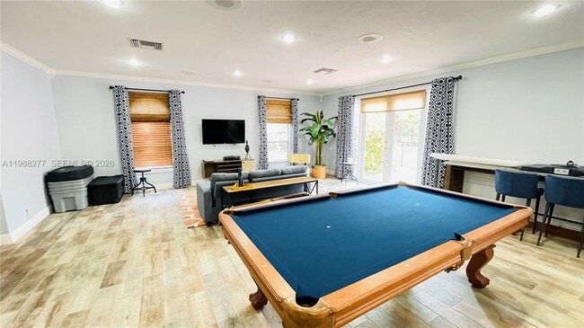 Building Photo - 8871 Wiles Rd