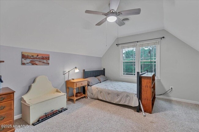 Building Photo - 209 Lazar Ln
