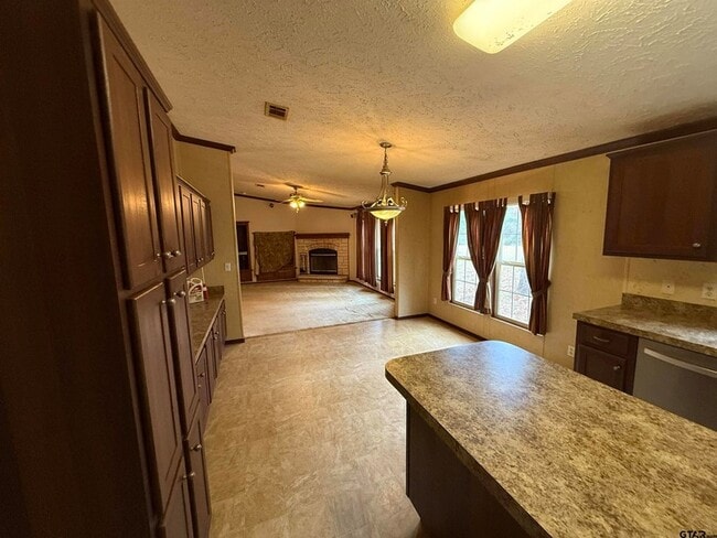 Building Photo - 235 CR 2445