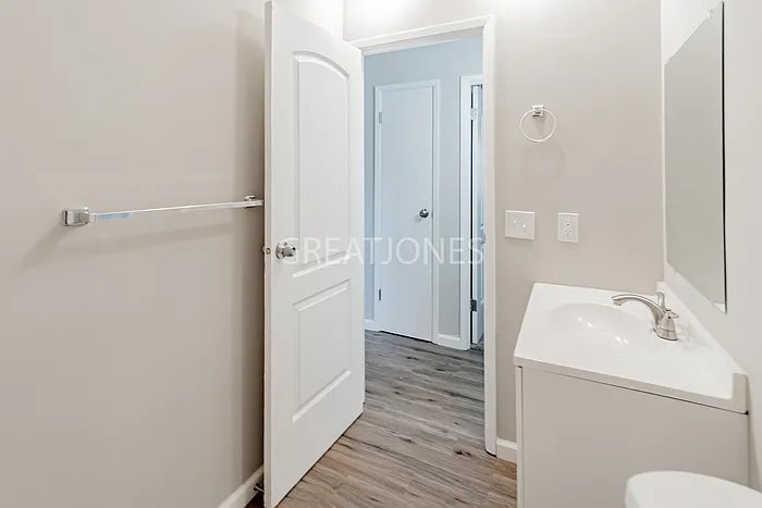 Building Photo - 1500 Surf Side Dr