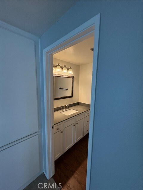 Building Photo - 633 Whitney Way