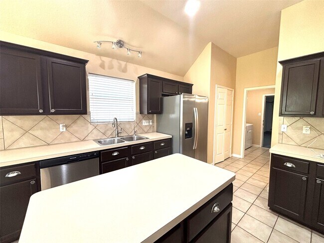 Building Photo - 19123 Center Park Dr