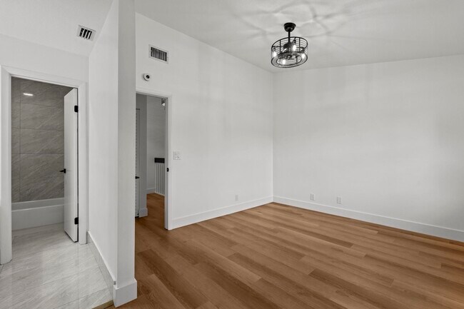 Building Photo - 3783 Carambola Cir N